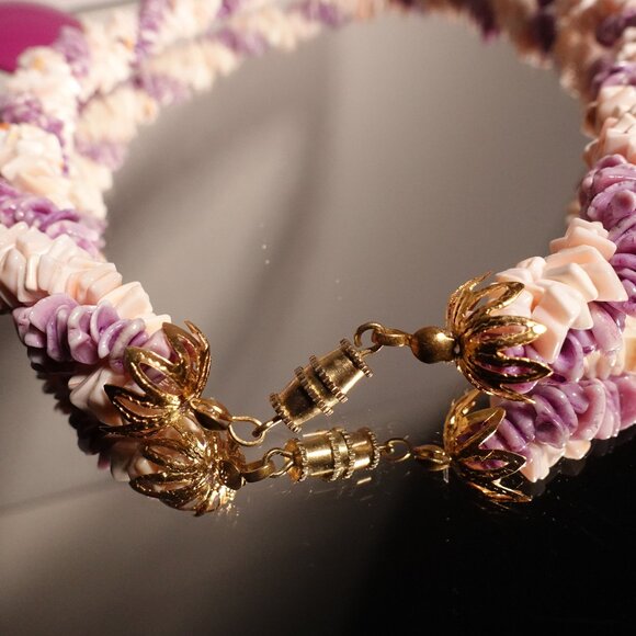 Vintage Pink and Purple Shell Beaded Necklace with Matching Earrings Set - Picture 4 of 7